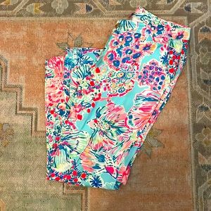 Lilly Pulitzer cropped straight pants. Size 6.